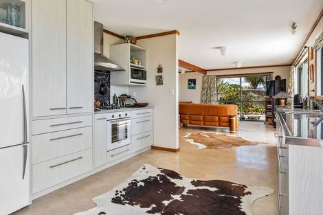 Photo of property in 275 Massey Road, Waipu, 0582