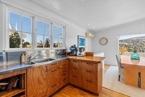 Photo of property in 11 Hereford Street, Roslyn, Dunedin, 9010