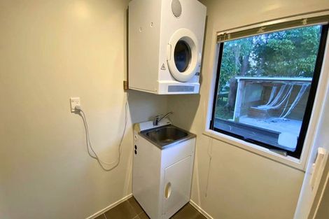 Photo of property in 24 West Harbour Drive, West Harbour, Auckland, 0618