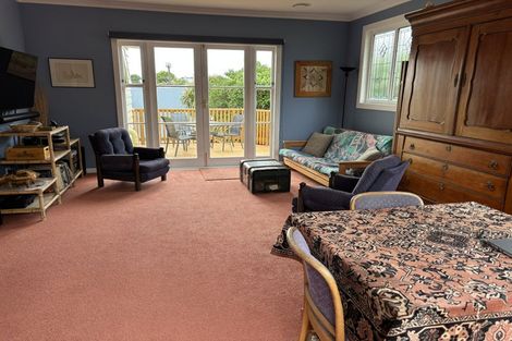 Photo of property in 13 Dale Road, Raumati South, Paraparaumu, 5032