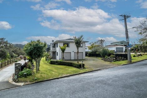 Photo of property in 75 Yorke Road, Haruru, 0204