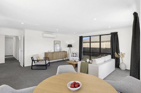 Photo of property in 12 Hebbard Court, Albert Town, Wanaka, 9305