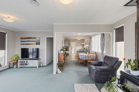 Photo of property in 12 Towai Street, Inglewood, 4330