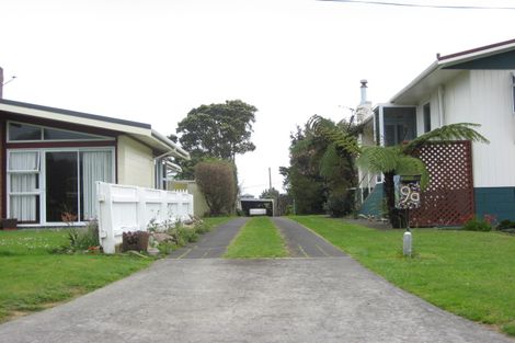 Photo of property in 9a Hau Lane, Oakura, 4314