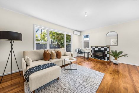 Photo of property in 22 Eastdale Road, Avondale, Auckland, 1026