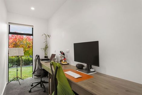 Photo of property in 70 Idris Road, Fendalton, Christchurch, 8052