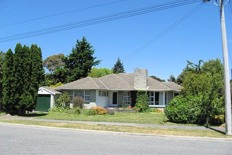 Photo of property in 501 Avonhead Road, Avonhead, Christchurch, 8042