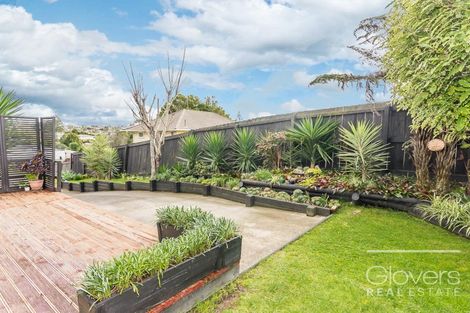 Photo of property in 1/98 Barrys Road, Glendene, Auckland, 0602