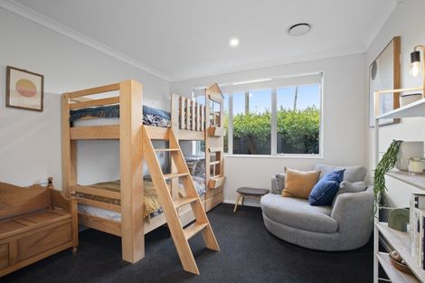 Photo of property in 120 Lisle Farm Drive, Pukekohe, 2120