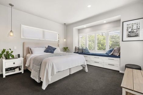 Photo of property in 24 Muritai Road, Milford, Auckland, 0620