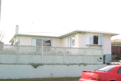 Photo of property in 10 Ranfurly Street, Waitara, 4320