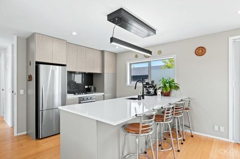 Photo of property in 22 Otonga Heights, Maungaraki, Lower Hutt, 5010