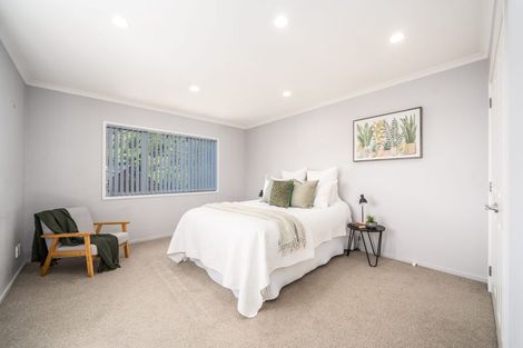 Photo of property in 4 Handly Grove, Churton Park, Wellington, 6037