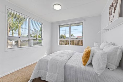 Photo of property in 60a Swaffield Road, Papatoetoe, Auckland, 2025