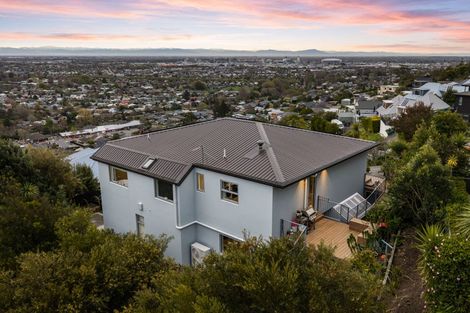 Photo of property in 50 Woodlau Rise, Huntsbury, Christchurch, 8022