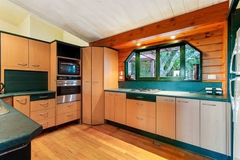 Photo of property in 130 Opanuku Road, Henderson Valley, Auckland, 0612