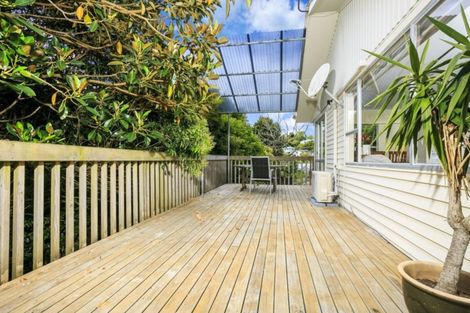 Photo of property in 1/76 Peach Road, Glenfield, Auckland, 0629