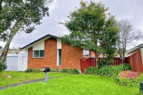 Photo of property in 2/82 Moore Street, Hillcrest, Auckland, 0627