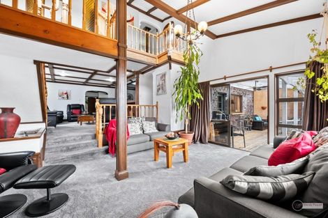 Photo of property in 21 Dalton Grove, Stokes Valley, Lower Hutt, 5019