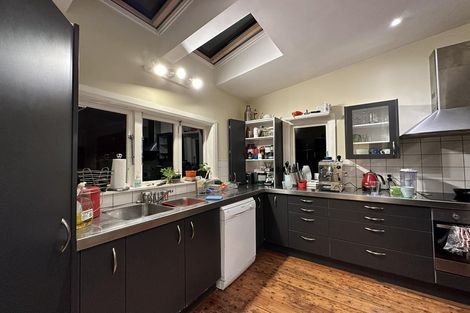 Photo of property in 90 Curtis Street, Northland, Wellington, 6012