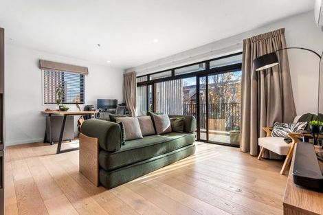Photo of property in 2/165 Hobsonville Point Road, Hobsonville, Auckland, 0616