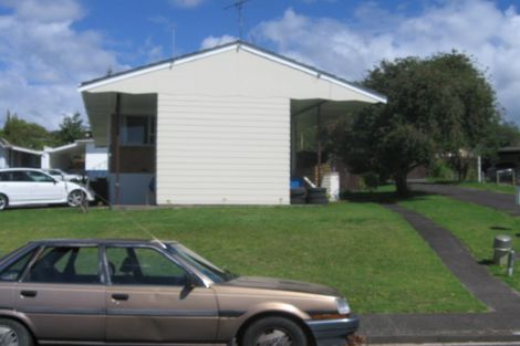 Photo of property in 282/82a Greenslade Crescent, Northcote, Auckland, 0627