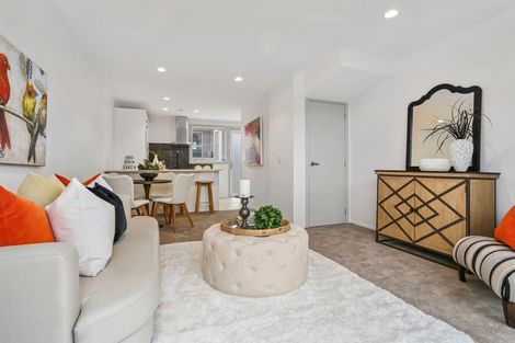 Photo of property in 70b Barrack Road, Mount Wellington, Auckland, 1060