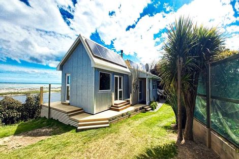 Photo of property in 41 Bluecliffs Beach Road, Papatotara, Tuatapere, 9691