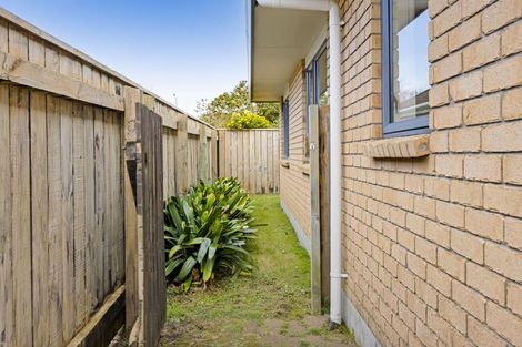 Photo of property in 17a Exeter Street, Brooklands, New Plymouth, 4310