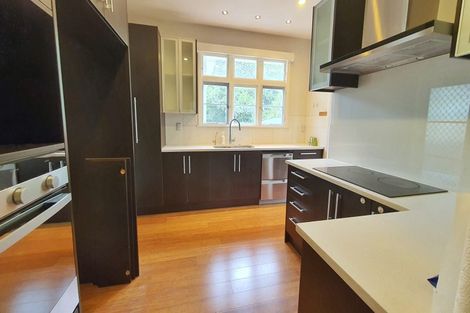 Photo of property in 210 Onewa Road, Birkenhead, Auckland, 0626