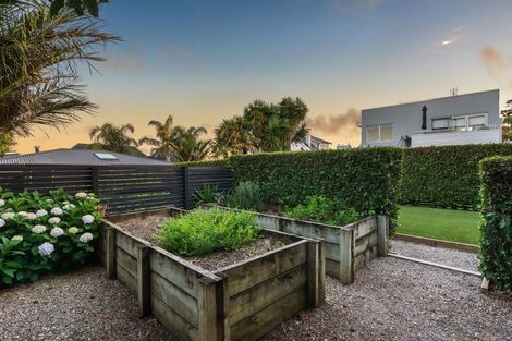 Photo of property in 2/2a Earnoch Avenue, Takapuna, Auckland, 0622