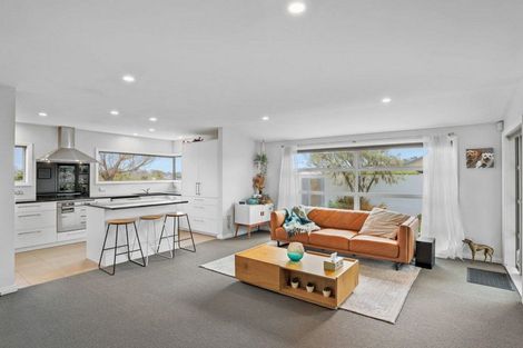 Photo of property in 16 East Ellington Drive, Mairehau, Christchurch, 8052