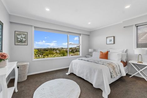 Photo of property in 27 High Road, Glenfield, Auckland, 0629