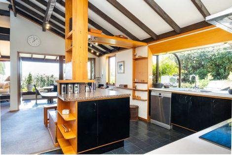 Photo of property in 27 Muritai Crescent, Havelock North, 4130