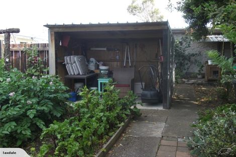 Photo of property in 211 Conyers Street, Strathern, Invercargill, 9812