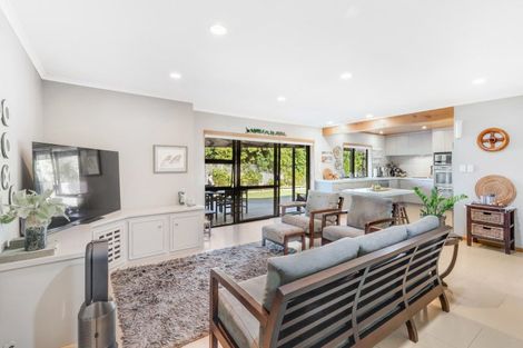 Photo of property in 5 Basilton Close, Bucklands Beach, Auckland, 2012