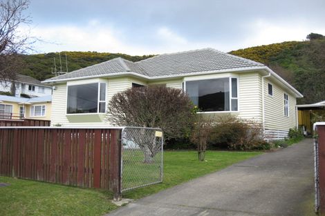 Photo of property in 177 Wellington Road, Wainuiomata, Lower Hutt, 5014
