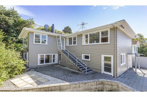 Photo of property in 56 Lincoln Avenue, Tawa, Wellington, 5028