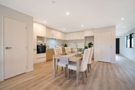 Photo of property in 439a West Coast Road, Glen Eden, Auckland, 0602