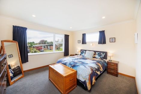 Photo of property in 15 Belgrave Place, Awapuni, Palmerston North, 4412
