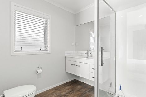 Photo of property in 32 Harding Drive, Papamoa Beach, Papamoa, 3118