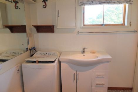 Photo of property in 22 Dewe Terrace, Foxton Beach, Foxton, 4815