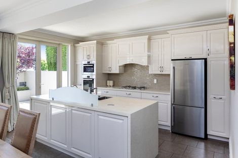 Photo of property in 152 Merivale Lane, Merivale, Christchurch, 8014