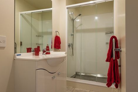 Photo of property in Atrium Towers, 6a/154 The Terrace, Wellington Central, Wellington, 6011