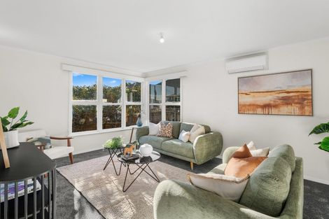 Photo of property in 5 Sealy Place, Bryndwr, Christchurch, 8053