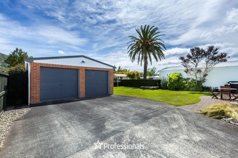 Photo of property in 34 Oxford Crescent, Ebdentown, Upper Hutt, 5018