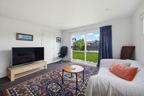 Photo of property in 205 Mangorei Road, Merrilands, New Plymouth, 4312