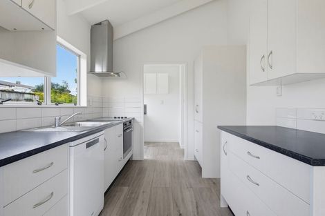Photo of property in 17 Tui Grove, Paihia, 0200