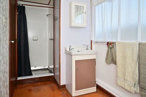 Photo of property in 8d Koura Crescent, Mahia, 4198