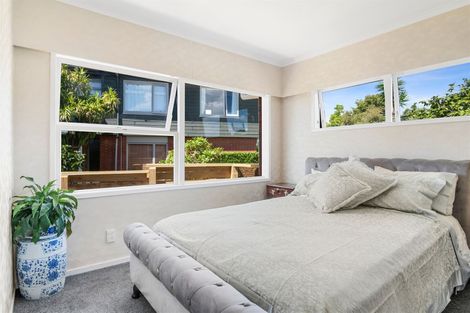 Photo of property in 26 Jade Avenue, Pakuranga Heights, Auckland, 2010